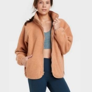 🍁 ALL IN MOTION Cropped Camel Sherpa Jacket
